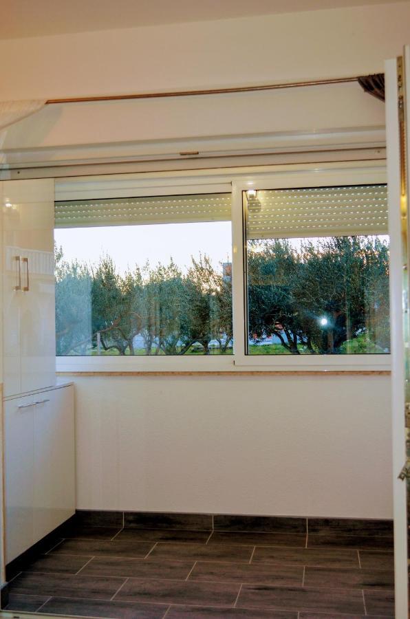 Kaštela Mihaela Studio Apartmans 150M Near The Beach מראה חיצוני תמונה