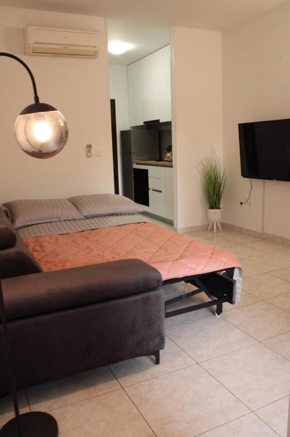 Kaštela Mihaela Studio Apartmans 150M Near The Beach מראה חיצוני תמונה
