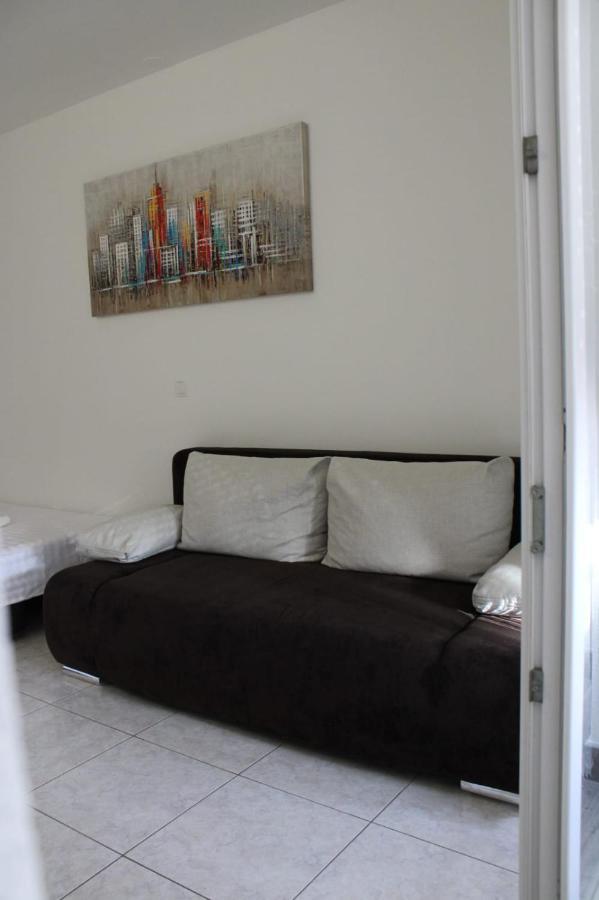 Kaštela Mihaela Studio Apartmans 150M Near The Beach מראה חיצוני תמונה