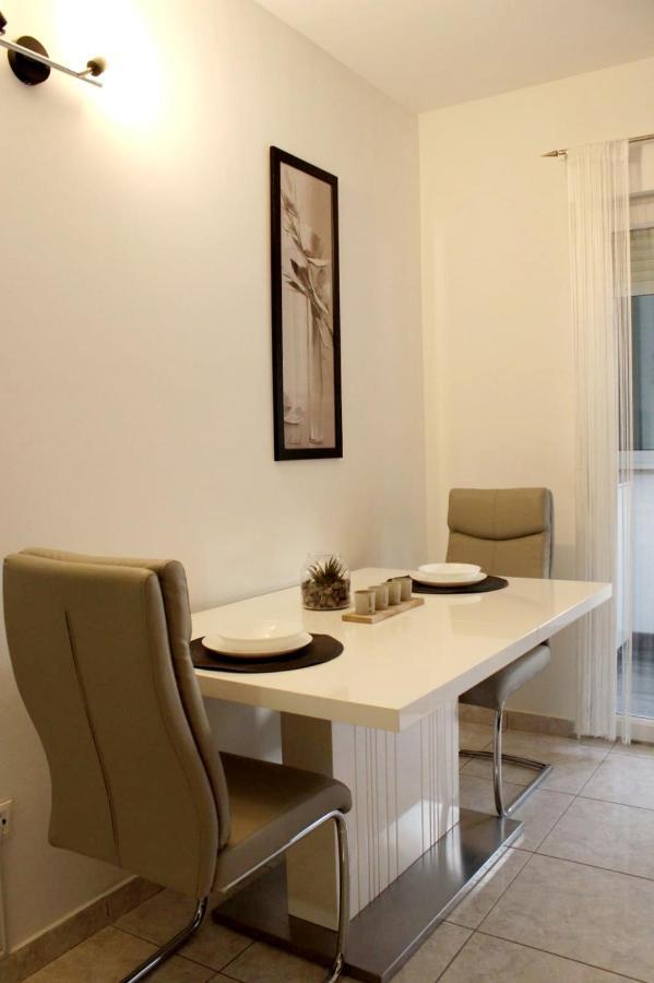 Kaštela Mihaela Studio Apartmans 150M Near The Beach מראה חיצוני תמונה